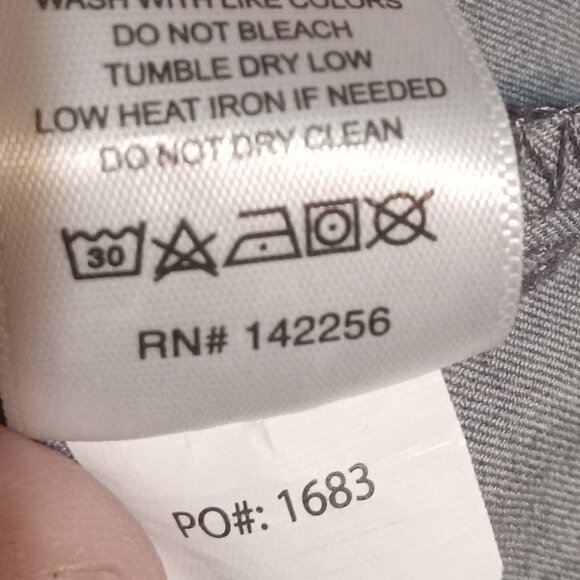 Figs Women's Catarina One-Pocket Scrub Top M FW1100 Graphite - Picture 8 of 8